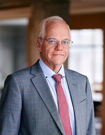 Christopher Hamilton. Photo.